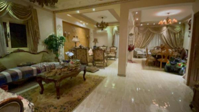 شقه للايجار بفرش وتشطيب سوبر لوكس Furnished apartment for 5 people, great finishing, new furniture, fully equipped, air conditioning in each room and 2 bathrooms, Cairo